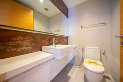 Centro Residences (D20), Condominium #350036571